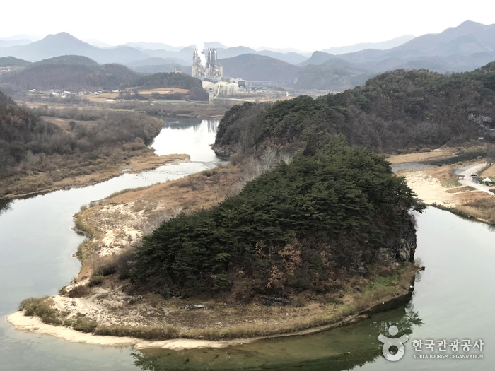 宁越韩半岛地形(영월 한반도 지형) 宁越韩半岛地形(영월 한반도 지형)