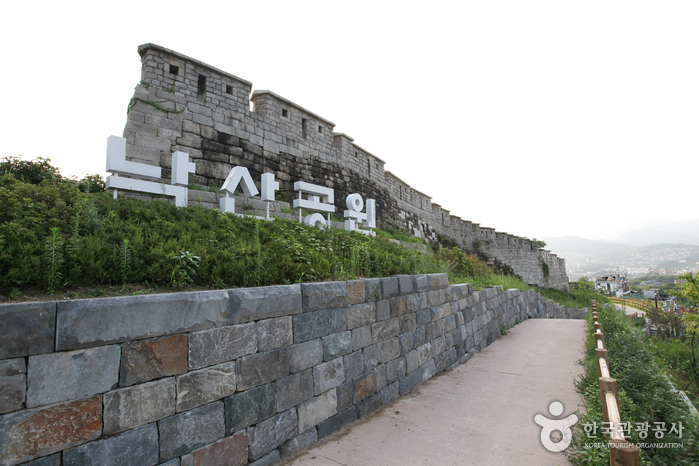 骆山公园(낙산공원)