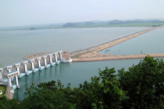 灵岩湖(候鸟栖息地)영암호(철새도래지) 灵岩湖(候鸟栖息地)영암호(철새도래지)