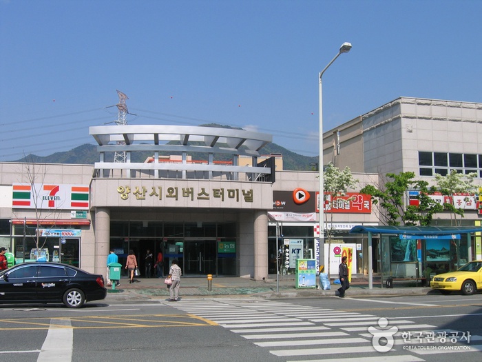 梁山市外巴士客运站(양산시외버스터미널) 梁山市外巴士客运站(양산시외버스터미널)