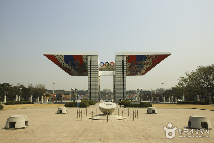 蚕室观光特区(잠실 관광특구) 蚕室观光特区(잠실 관광특구)