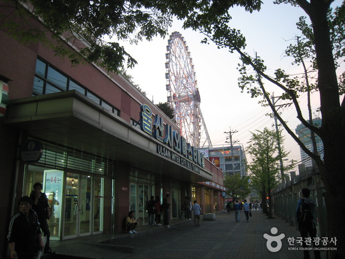 蔚山市外巴士客運站(울산시외버스터미널)