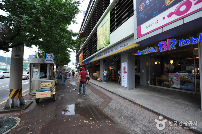 錦南路(금남로) 錦南路(금남로)