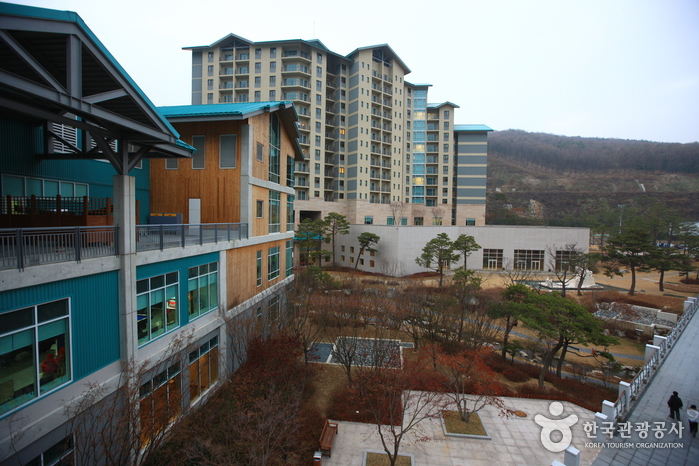 昆池岩渡假村(곤지암리조트) 昆池岩渡假村(곤지암리조트)