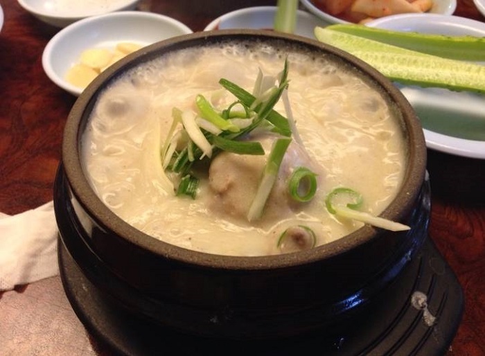 Wonjo Hosu Samgyetang (원조호수삼계탕) Wonjo Hosu Samgyetang (원조호수삼계탕)