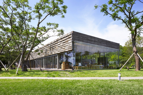 Innisfree Jeju House (이니스프리 제주하우스) Innisfree Jeju House (이니스프리 제주하우스)