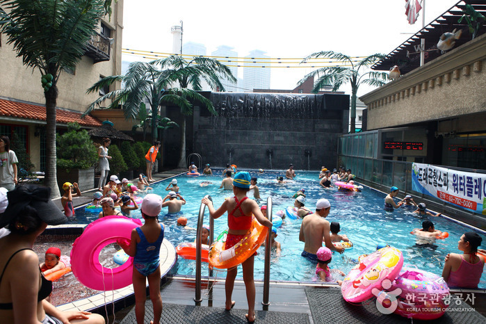 Dragon Hill Spa (용산 드래곤힐스파) Dragon Hill Spa (용산 드래곤힐스파)