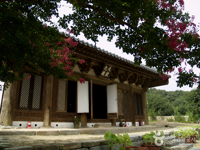 帰信寺（金堤）（귀신사（김제））