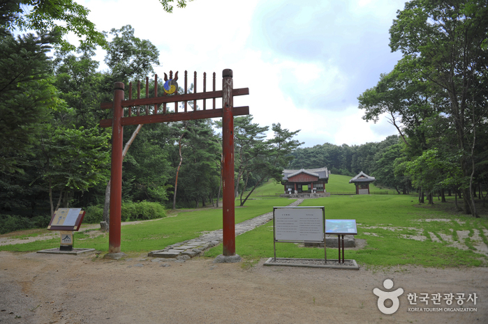 Tumba Real Samneung en Paju (파주 삼릉) [Patrimonio Cultural de la Humanidad de la Unesco]