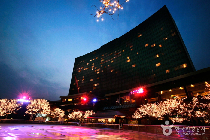 Pista de Patinaje sobre Hielo del Grand Hyatt Seoul (그랜드하얏트 서울 아이스링크)
