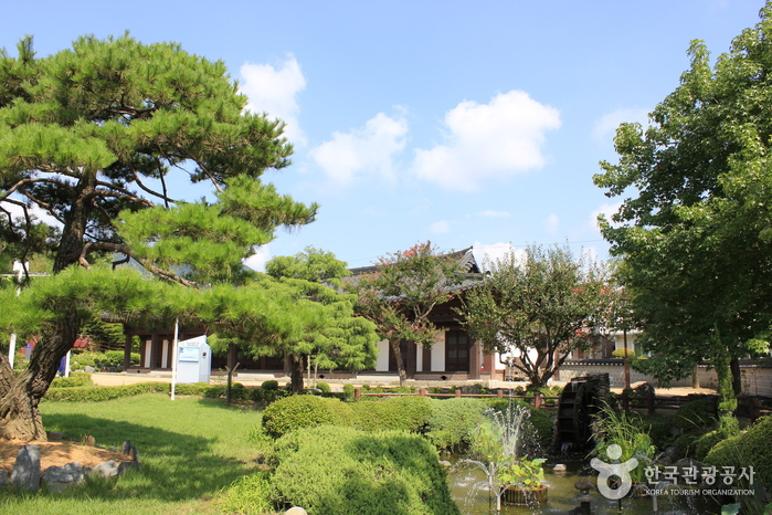 Casa de Changwon (창원의 집)