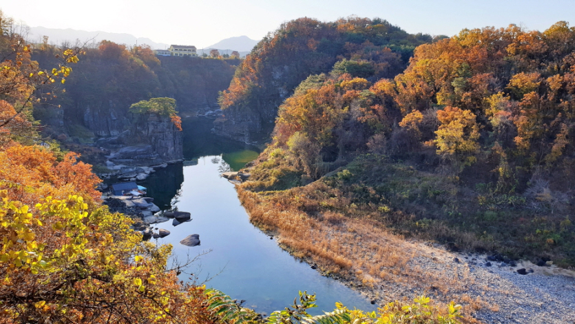 Río Hantangang (Parque Geológico Nacional, Pabellón Goseokjeong) (한탄강(국가지질공원, 고석정))